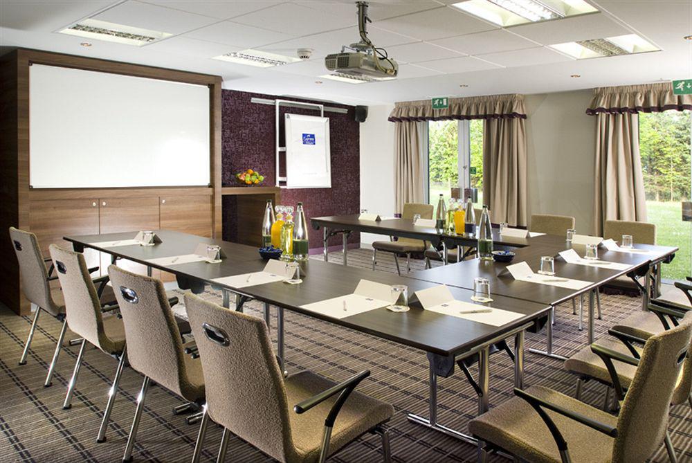 Holiday Inn Express Stirling, An Ihg Hotel Facilities photo